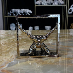 Tutsak Adam Gold Dekoratif Obje