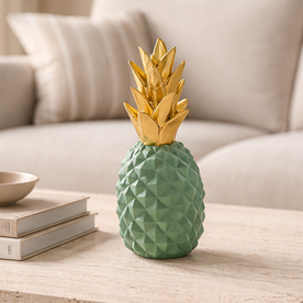 Sehpa üzerinde ananas figürlü yeşil gold dekoratif aksesuar