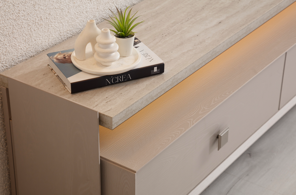 Modern ve minimalist bir solanda Traverten desenli İnci TV Ünitesi
