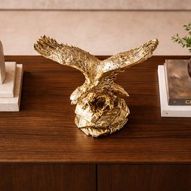 Kartal gold büst dekoratif obje modern konsol üzerinde