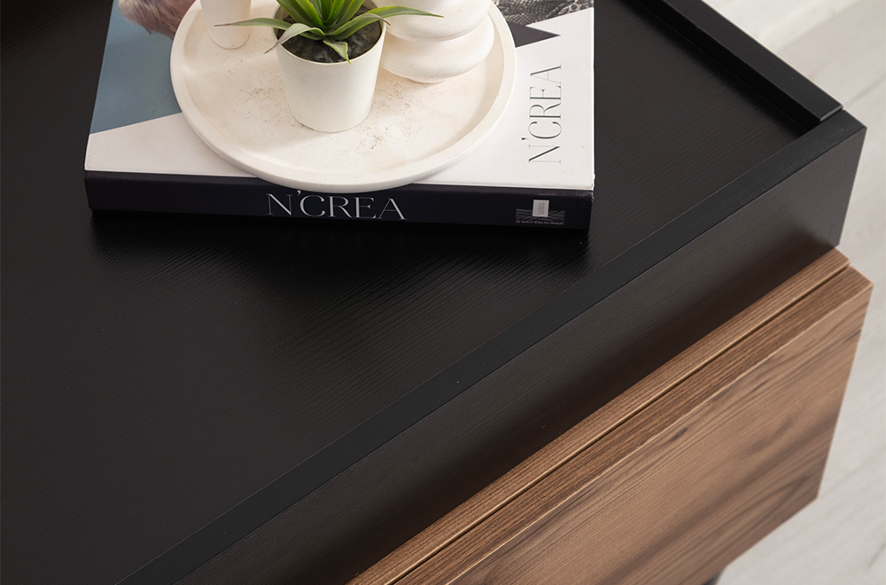 Mistik bir salonda ceviz ve siyah renk tonlarında Lidya TV Ünitesi