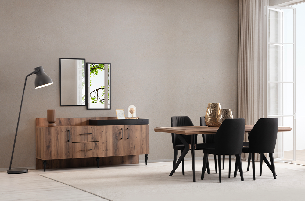 Ceviz/kahverengi tonlarda modern konsol, üzerinde aynalar ve siyah kadife sandalyelerin bulunduğu yemek odası.