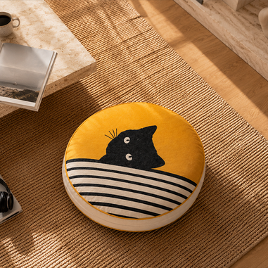 Çocuk odası ve salon dekorasyonuna uygun kedi desenli yer minderi