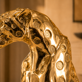 Luxury yaşam alanları için gold renk parlak oturan çıta dekoratif heykeli
