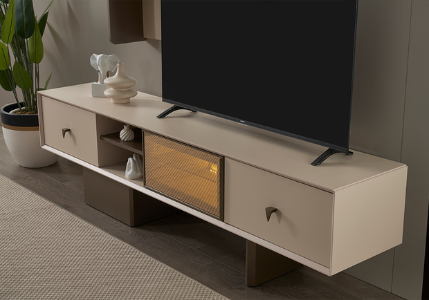 Riva TV ünitesi krem ve vizon detaylı modern salon dekorasyonu