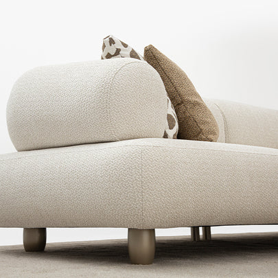 Homevse Soho model antik gold ayaklı, krem tedy kumaşlı modern koltuk takımı, yuvarlak hatlı üçlü koltuk 