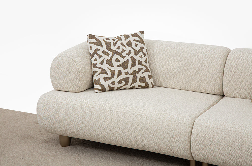 Homevse Soho model antik gold ayaklı, krem tedy kumaşlı modern koltuk takımı, yuvarlak hatlı üçlü koltuk 