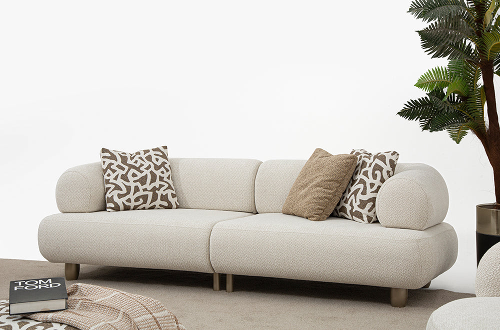 Homevse Soho model antik gold ayaklı, krem tedy kumaşlı modern koltuk takımı, yuvarlak hatlı üçlü koltuk 