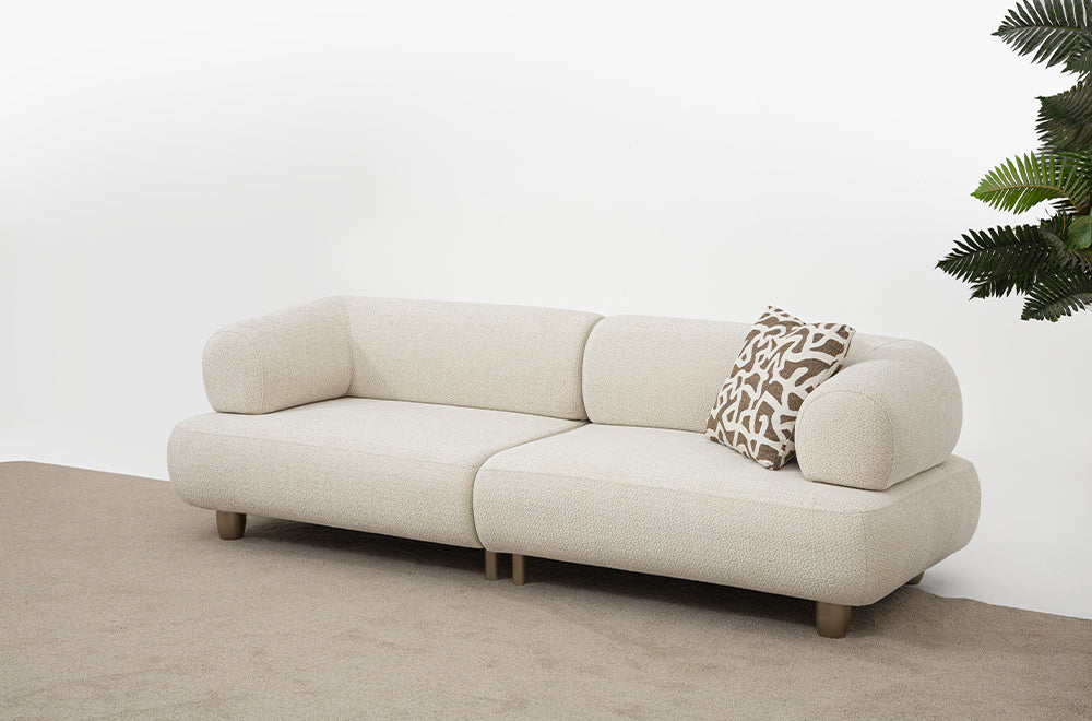 Homevse Soho model antik gold ayaklı, krem tedy kumaşlı modern koltuk takımı, yuvarlak hatlı üçlü koltuk 