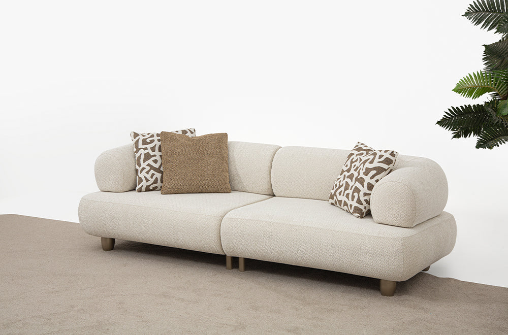 Homevse Soho model antik gold ayaklı, krem tedy kumaşlı modern koltuk takımı, yuvarlak hatlı üçlü koltuk 